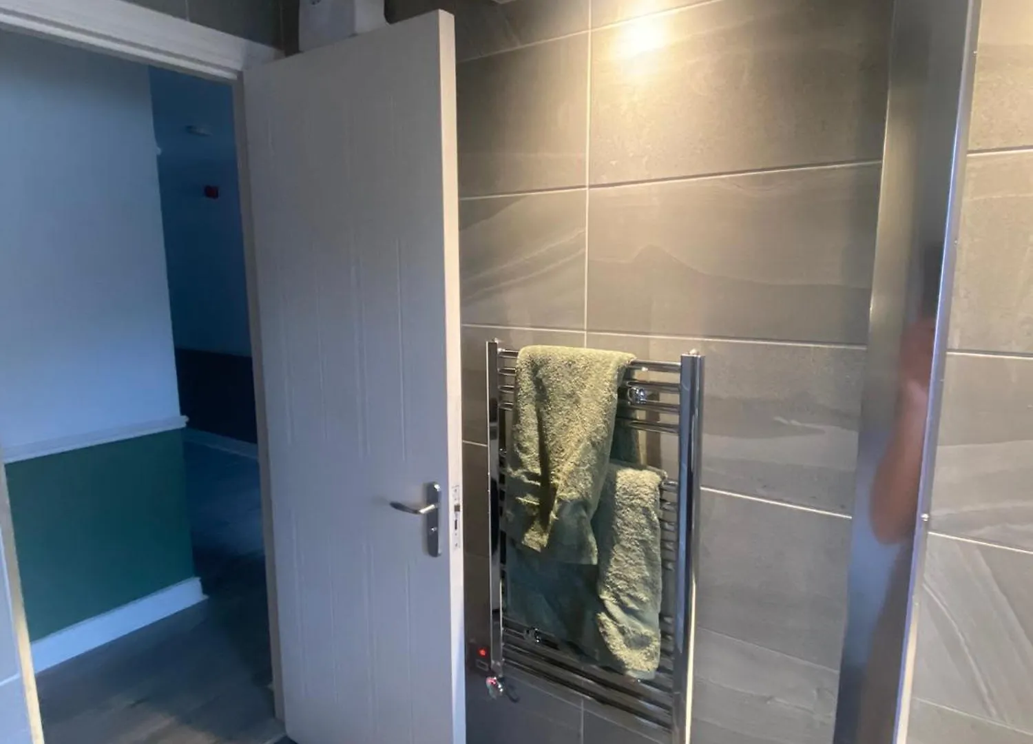 Homestay Private Double Bedroom In Modern Dublin Apartment
