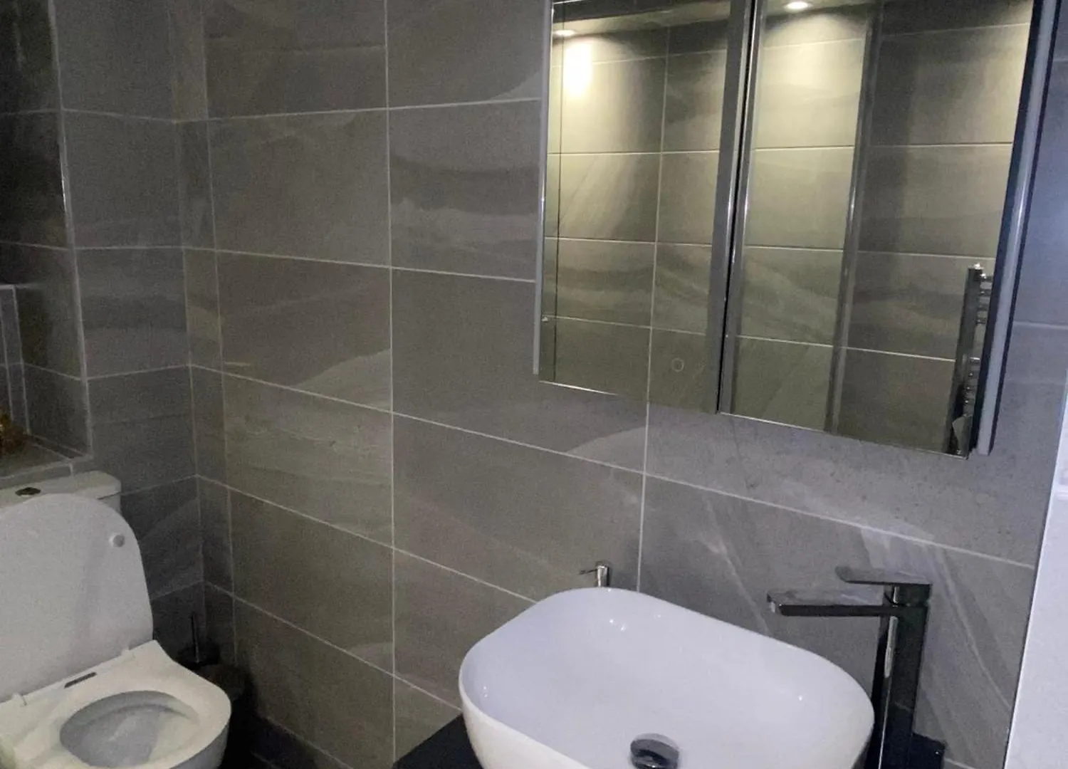 Private Double Bedroom In Modern Dublin Apartment